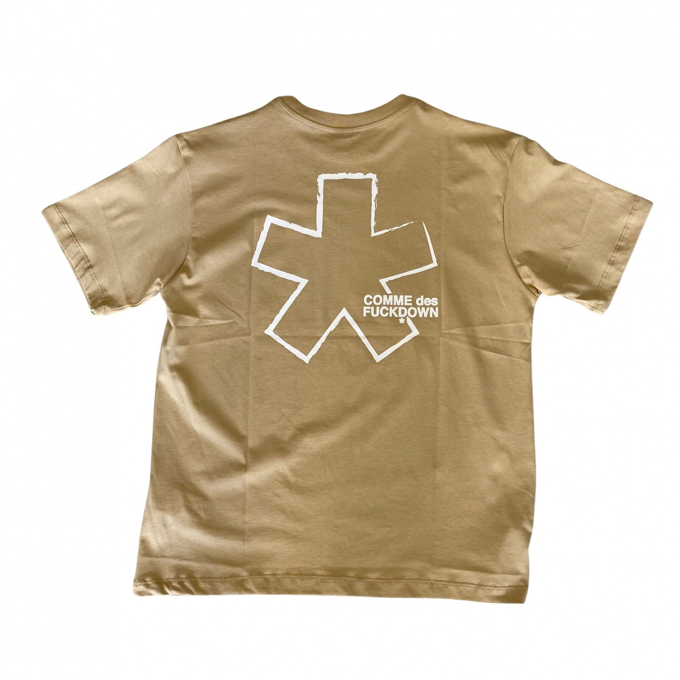 Camiseta CFABM01506 Comme des Fuckdown Beige